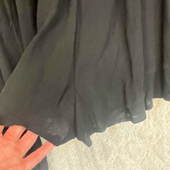 ShowPo Black Rayon Shorts Romper Faux Wrap Jumpsuit Sz 4 - Picture 10 of 16